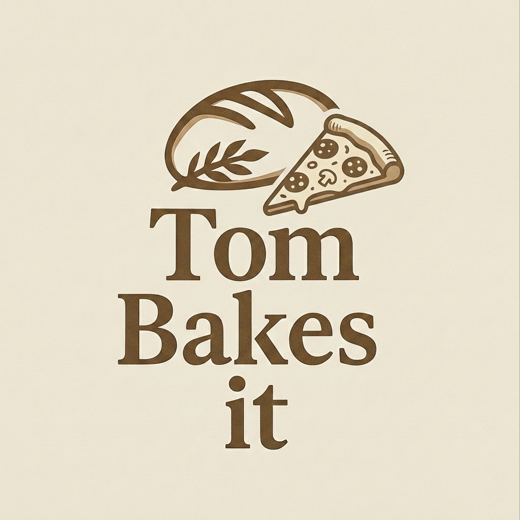 Tom Bakes It Logo